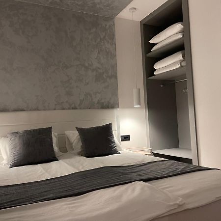 Mangio Dubrovnik Silver Luaran gambar