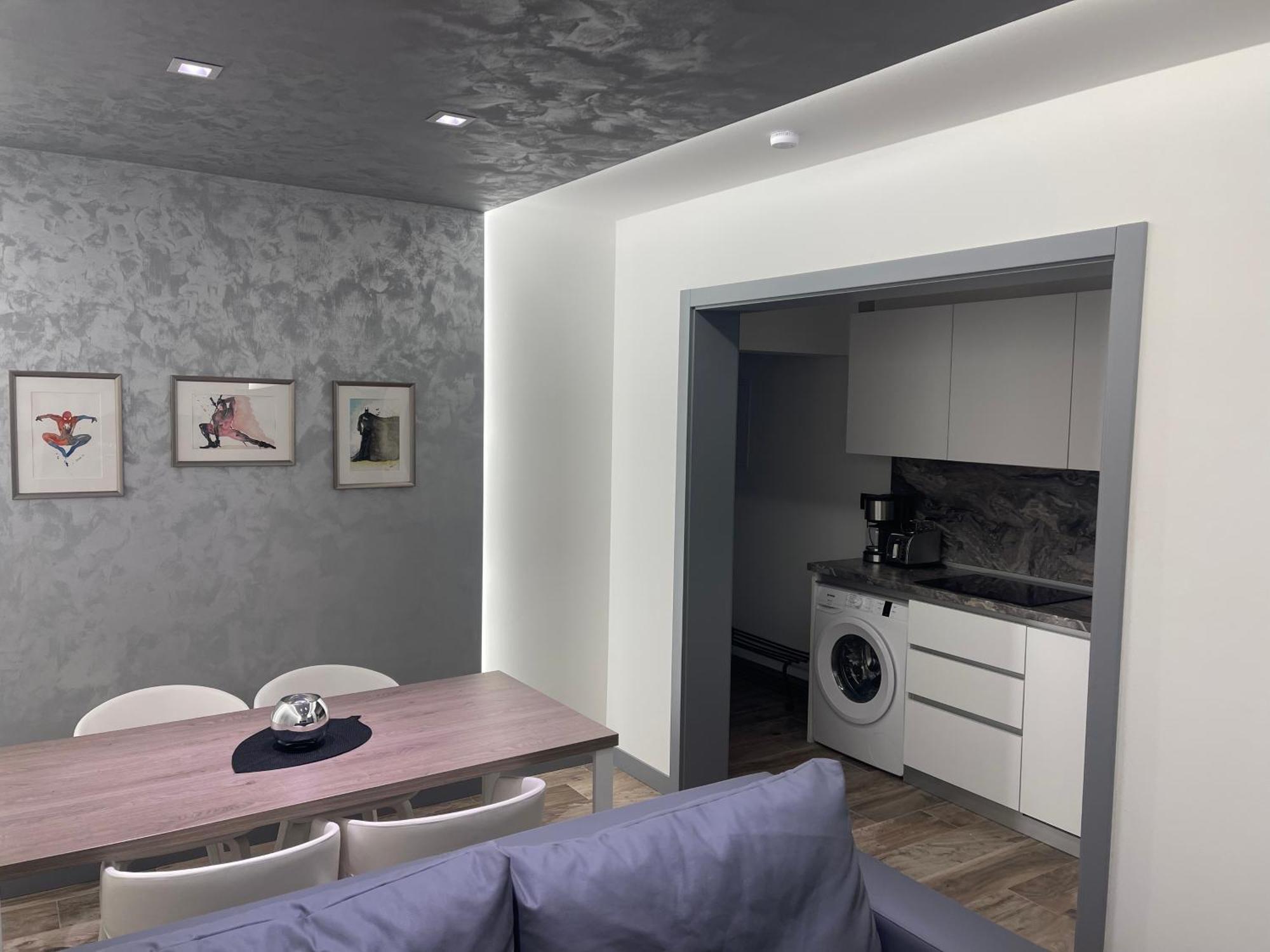 Mangio Dubrovnik Silver Bilik gambar
